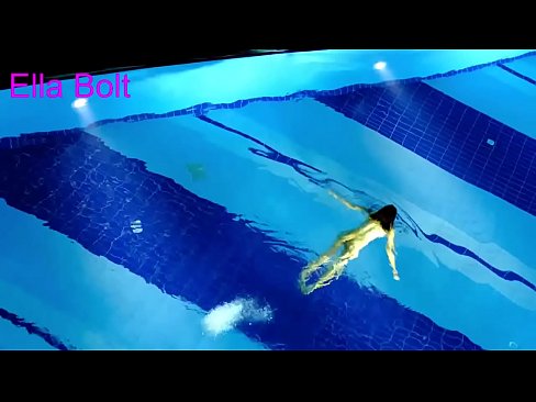 ❤️ මට නැරඹීම නැවැත්විය නොහැක, තරුණ රන්වන්තිය ELLA BOLT නිවාඩු නිකේතනයේ තටාකයේ නිරුවතින් පිහිනීමට හසු විය ලස්සන අසභ්‍ය අපෙන්% si.bookland.top% ❤